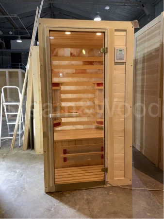 Одноместная соляная сауна Comfort из кедра с инфракрасными излучателями